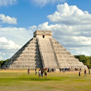 Kukulkan Maya Piramidi Chichen Itza harabeleri Yucatán eyaleti Meksika