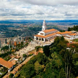 Monsarati Tepesi Bogota - Kolombiyasi - 