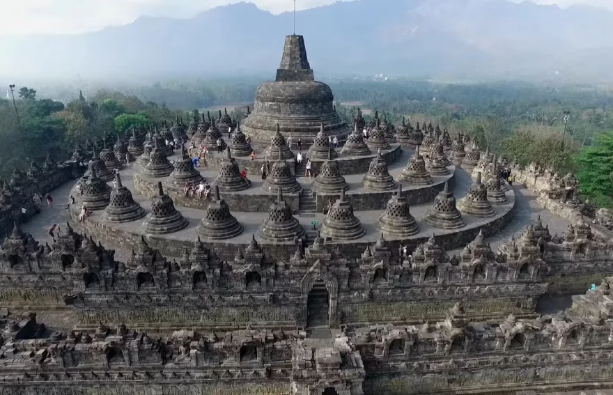 Endonezya Turu Borobudur tapınağı 