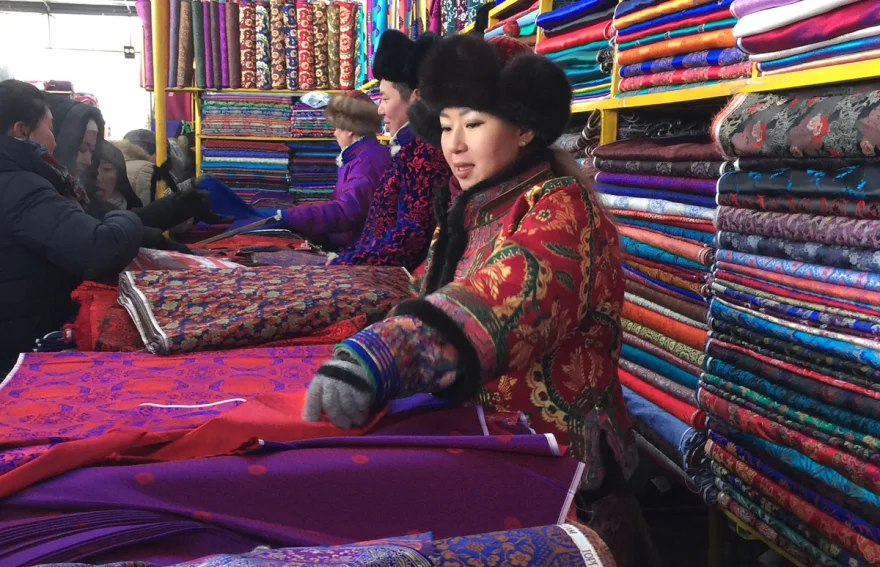 Ulan Batur Mağaz< - Moğolistan